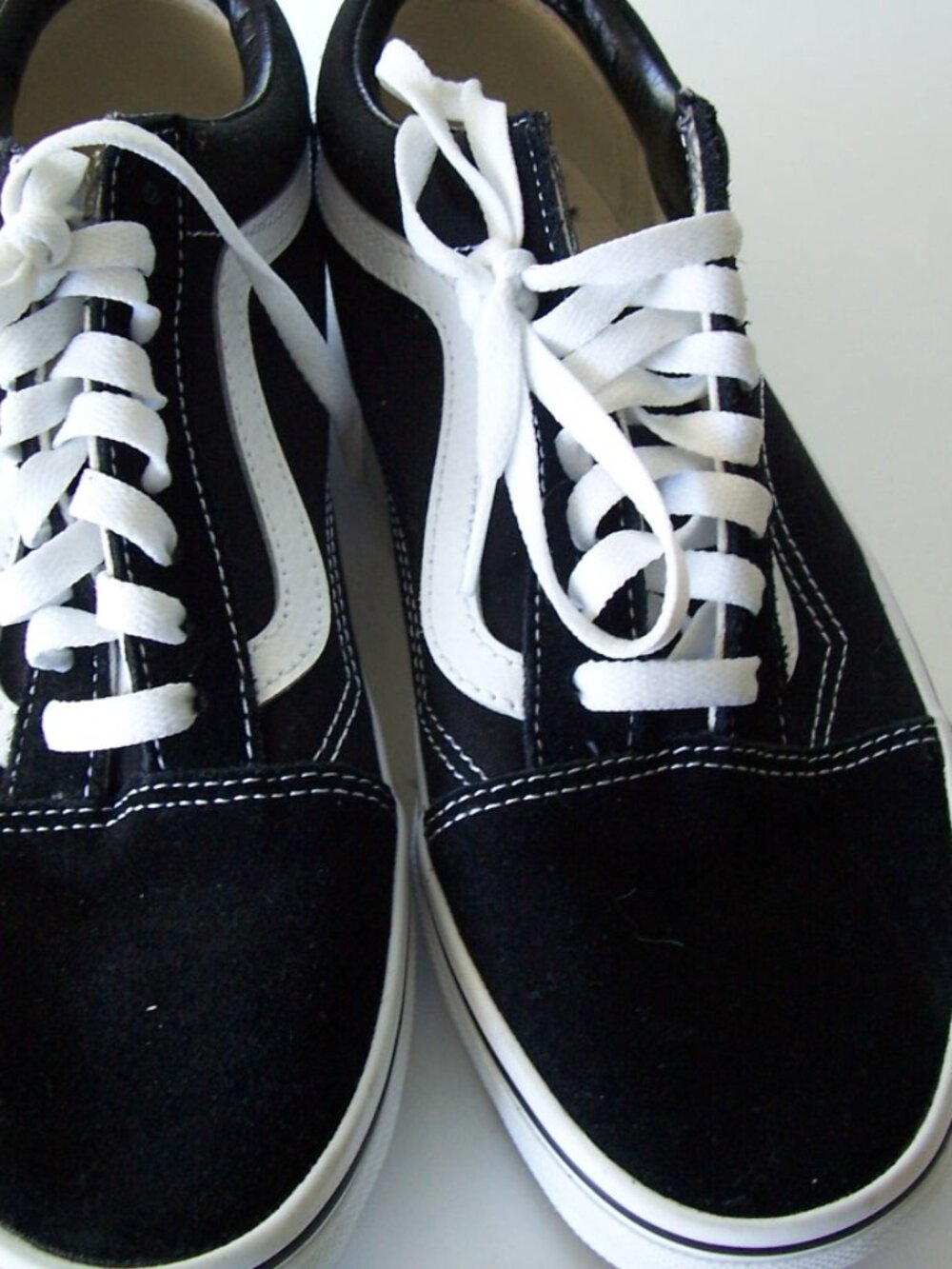 Van's Lace-Up Low Top Skate Sneaker "Off the Wall" Ex Condition Size W 10 M 8.5